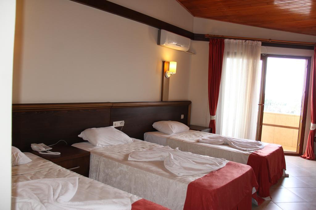 Gumus Hotel Arsuz Ngoại thất bức ảnh