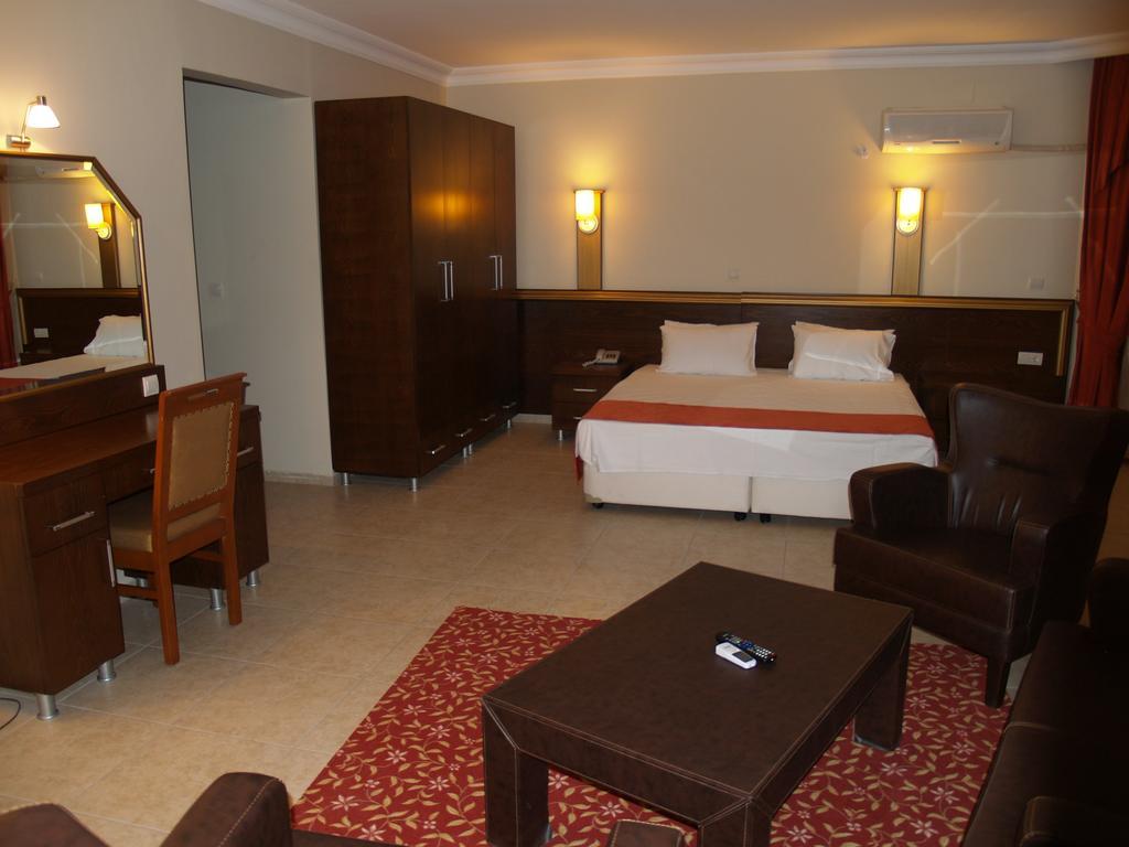 Gumus Hotel Arsuz Ngoại thất bức ảnh