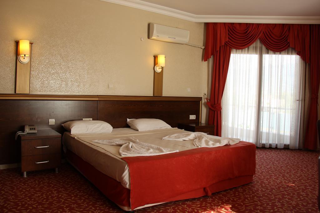 Gumus Hotel Arsuz Ngoại thất bức ảnh